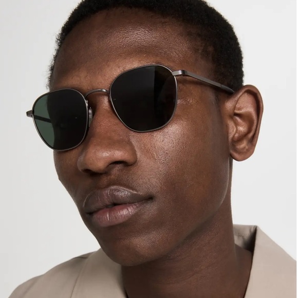 NWT. KREWE BANKSMATTE GUNMETAL POLARIZED